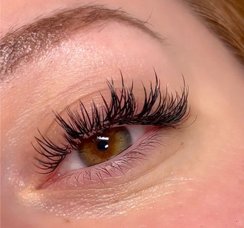 Wet look lashes using Premade Lash Spikes