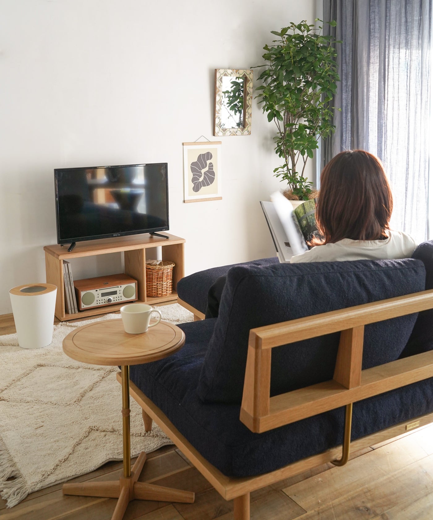 TIMELESS COMFORT 家具 ecruxe（エクリュクス）LIEN ROUND SIDE TABLE