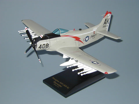 A-1 / AD-6 Skyraider US Navy – Scalecraft