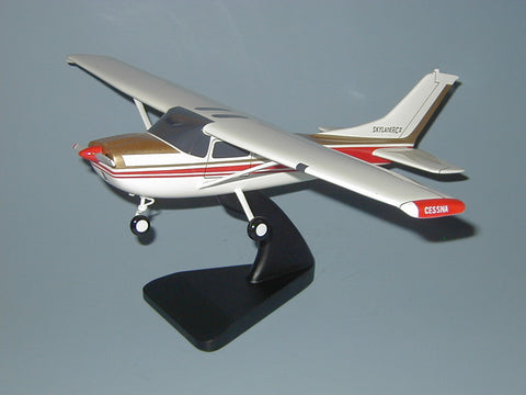 Cessna 182 Skylane airplane model – Scalecraft