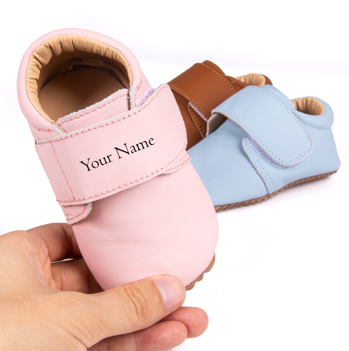 Ristede øve sig smeltet Skor med namn på - Personliga skor - Babyskor - Tofflor | MyBeanie