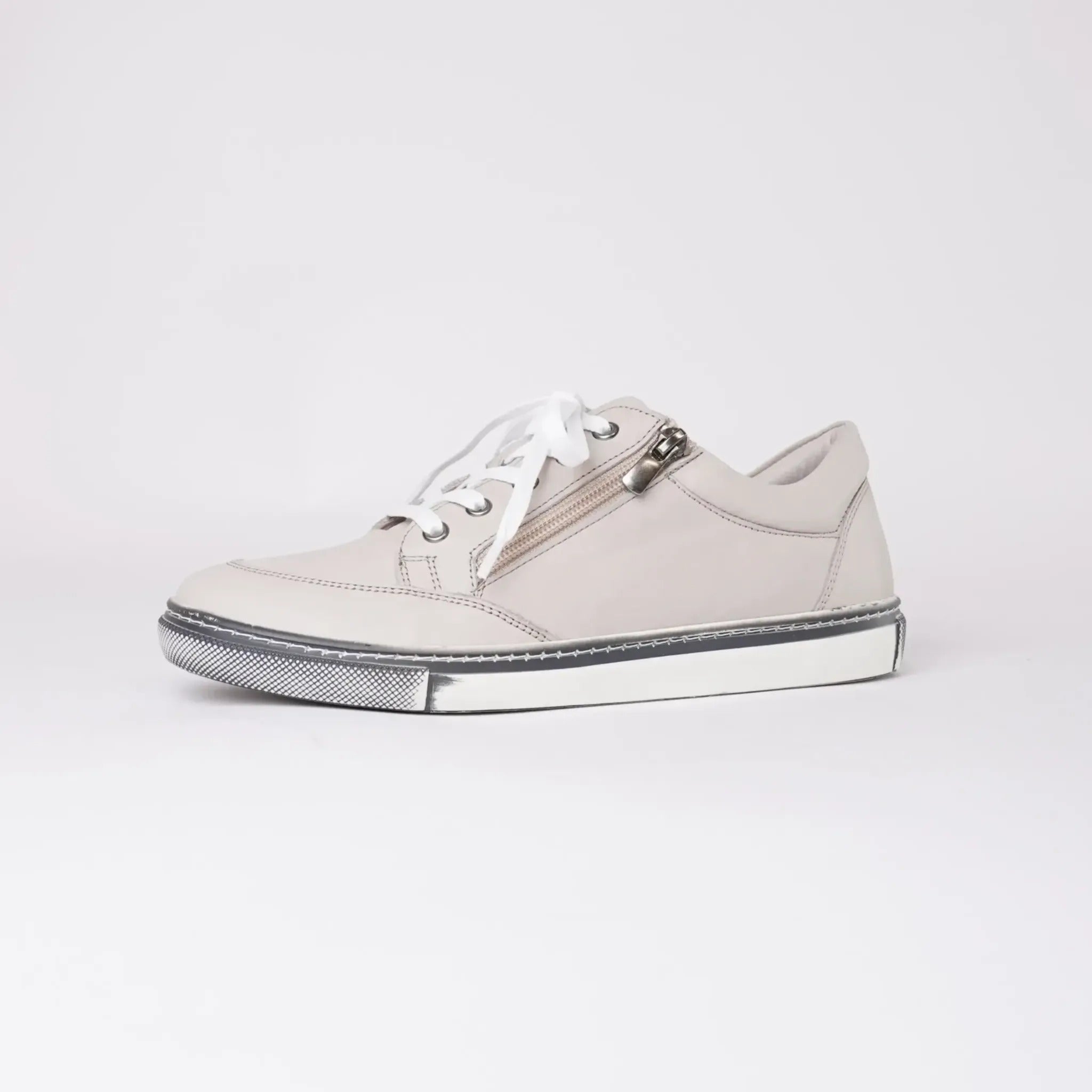 Ronnie Silver Grey Leather Sneakers