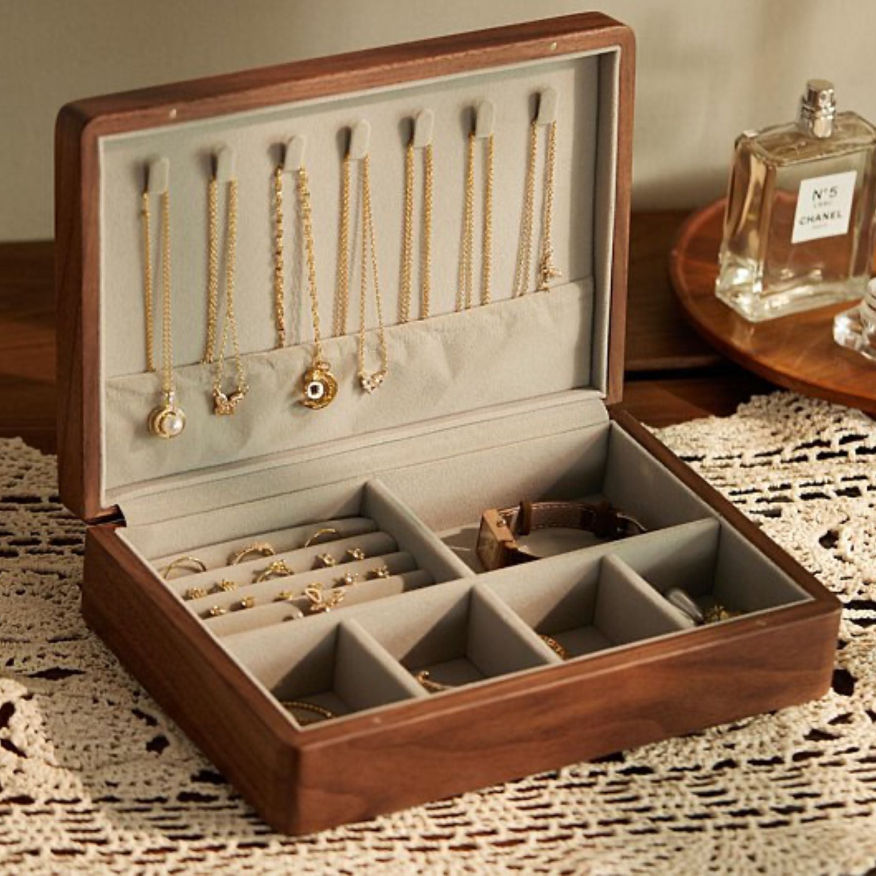gift your loved one the joy of a well organized jewelry collection