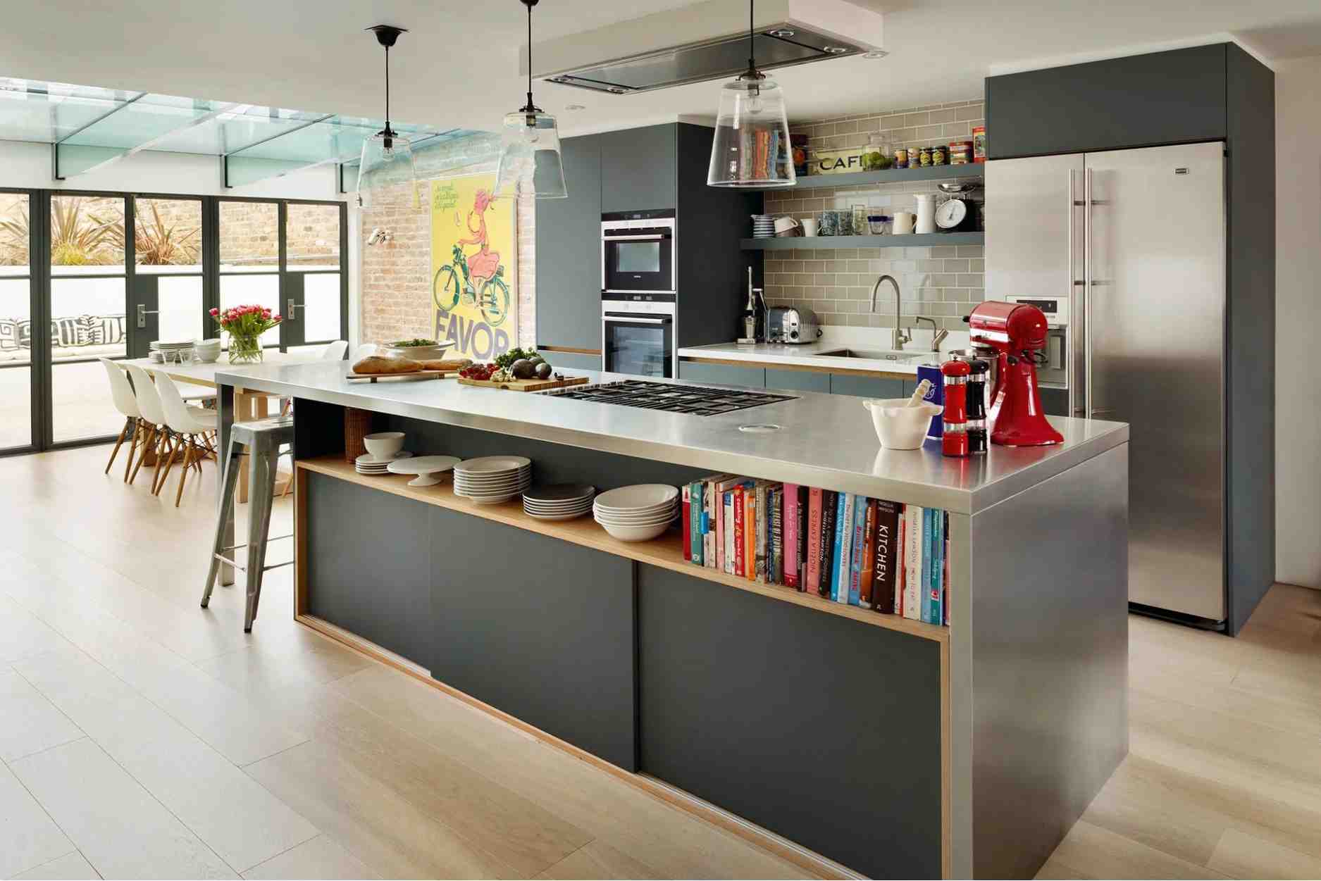 industrial kitchens often use metal and transparent materials