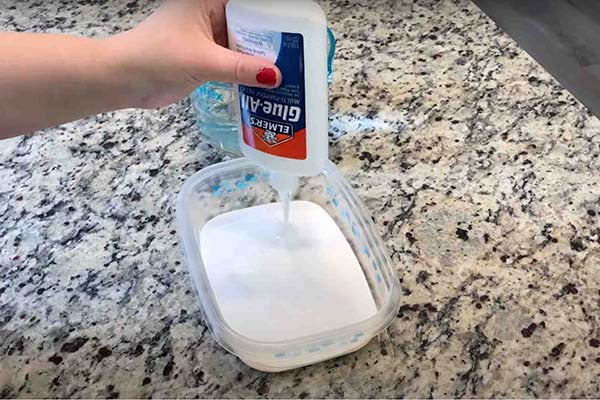 mix glue and water in an even ratio