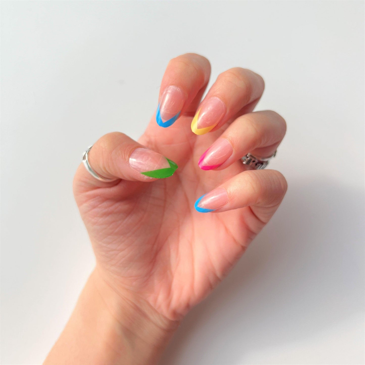 rainbow acrylic nails