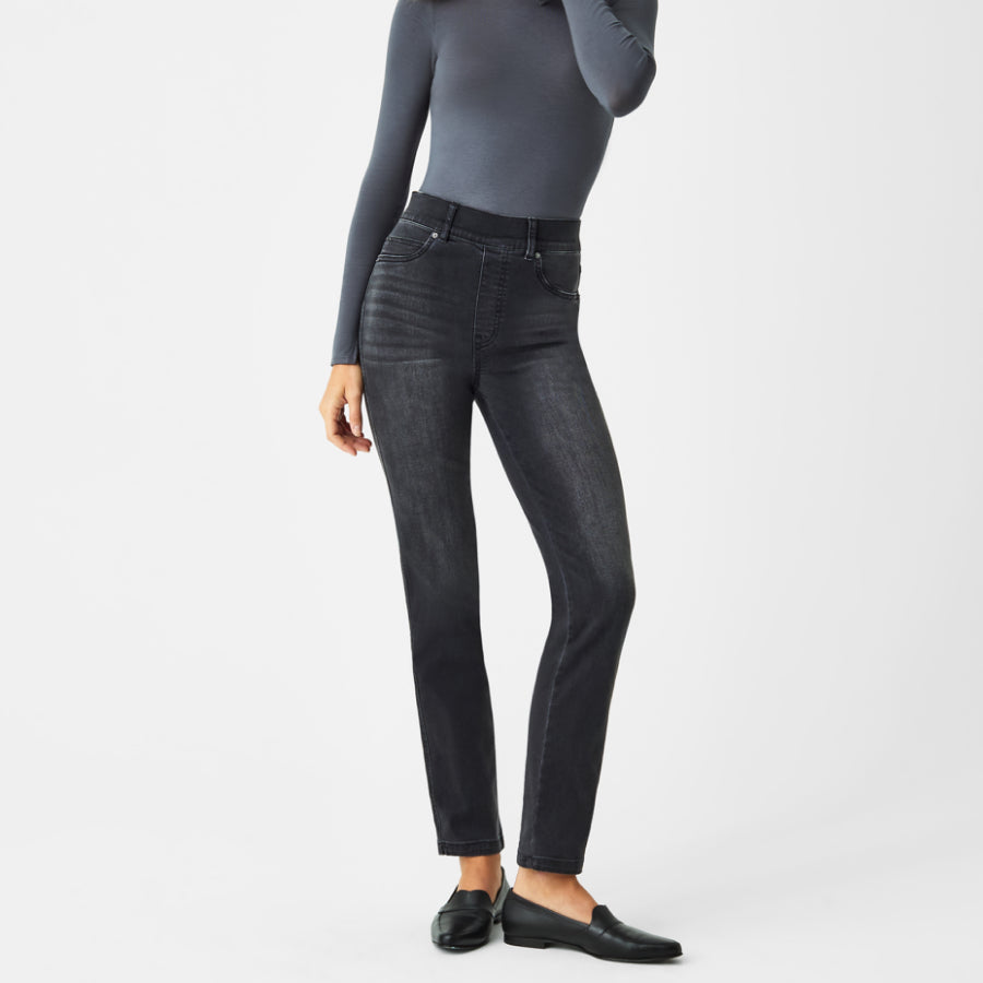 PSA: Spanx Just Dropped 2 New Dark Denim Washes That Are Bound to Sell Out