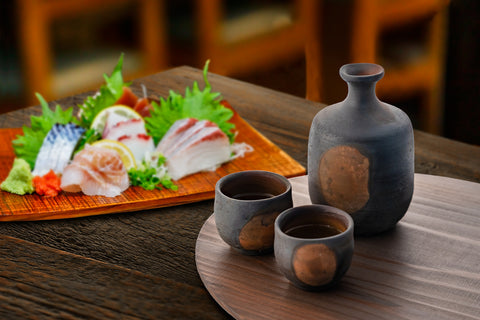 刺身(おつまみ)と日本酒