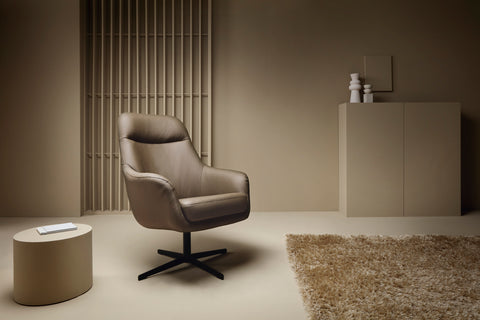 Zdjęcie przedstawiające przykładową aranżację nowoczesnego skórzanego fotela Polo wykonanego w skórze naturalnej.