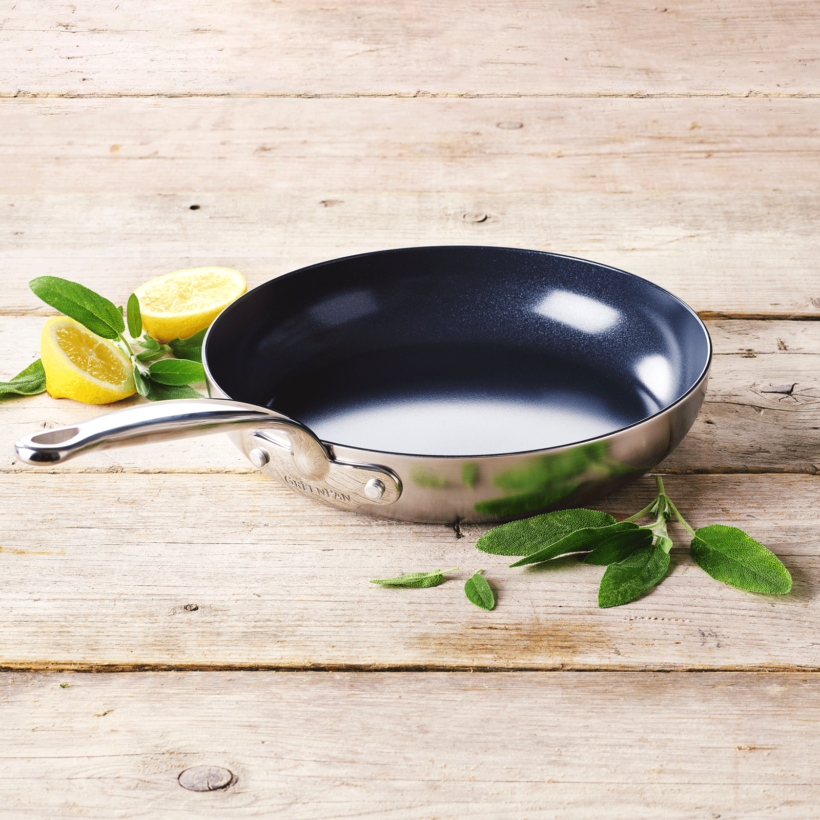 Barcelona Frying Pan 20cm - GreenPan @ RoyalDesign