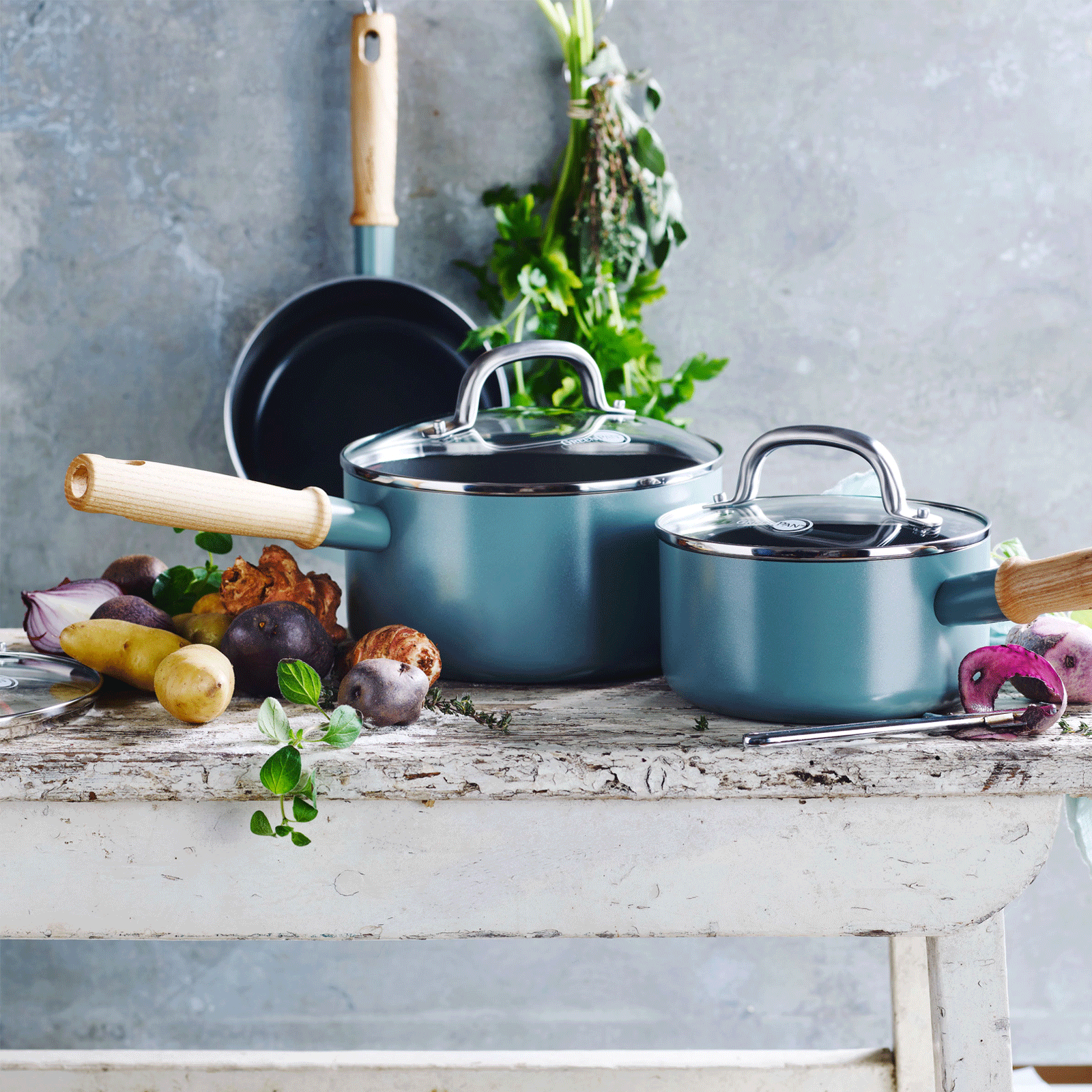 Mayflower Saucepan With Lid 3-pack Dark Charcoal - GreenPan @ RoyalDesign