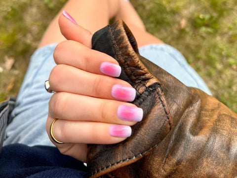 Main Character Aura Nails Pink and Violet