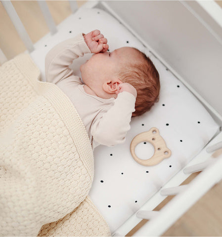 couverture beige pour bébé