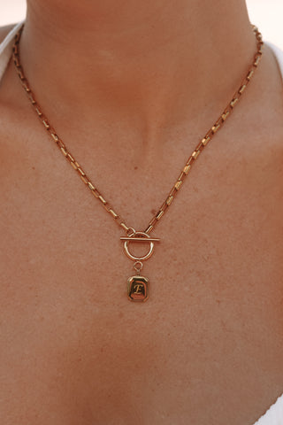 LOUIS VUITTON Pandantif Lock Me Necklace Heart Pink Gold Tone LV Auth 28249  Metal ref.468559 - Joli Closet