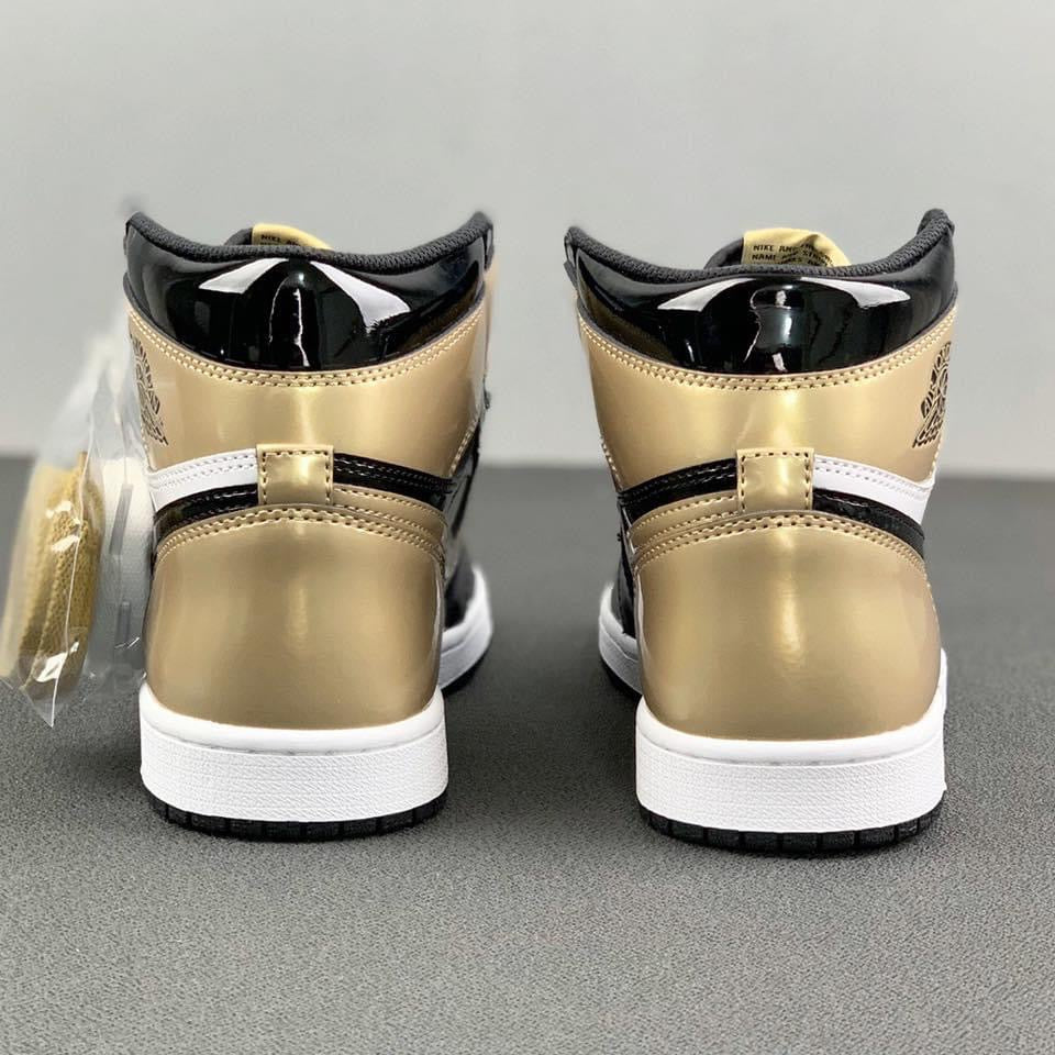 AIR JORDAN 1 RETRO HIGH OG 'GOLD TOE' – Throw'd Vizionz