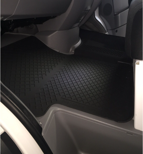 Mercedes-Benz 907/910 Front Mats Mercedes Rubber Floor – Commercial Parts