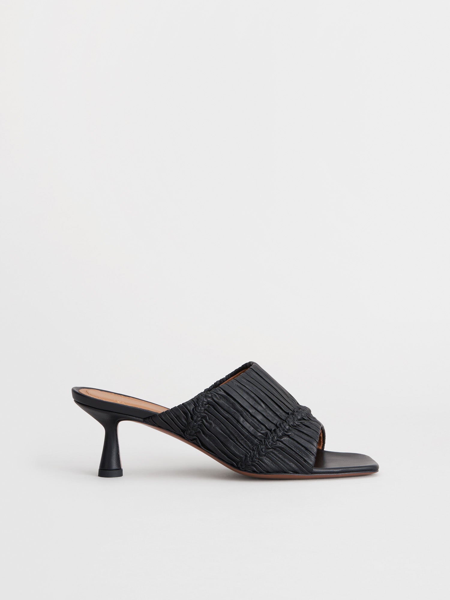 Malonno Black Leather Heeled sandals – ATP Atelier