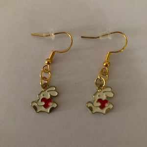 Valentines Day Bunny with a heart earrings - Yesi & Juli’s Tiendita