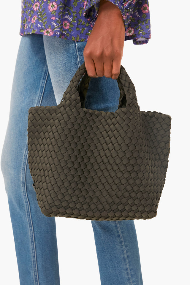 Things I'm loving lately: my NAGHEDI St Barths large tote in shell pin, tote