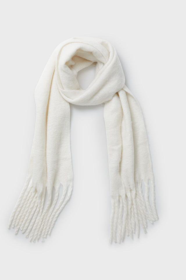 21 Best Scarves for Women - Best Winter Scarves to Shop Now