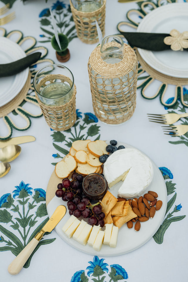 Silo Garlic Grater Dish – Farmhouse Pottery