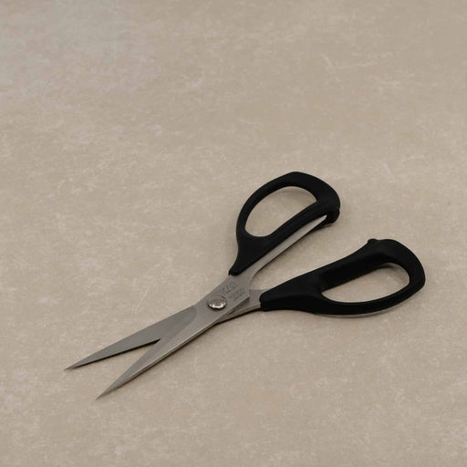 Kai 7100: 4 inch Professional Scissors