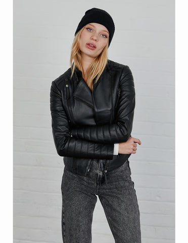 Sleek and Stylish in Women’s Cafe Racer Motorcycle Jackets