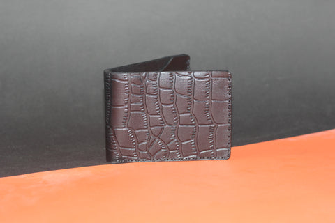 Cowhide Leather Wallet With Crocodile Textured Finish