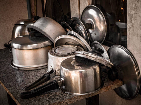 stainless steel cookware overcrowding