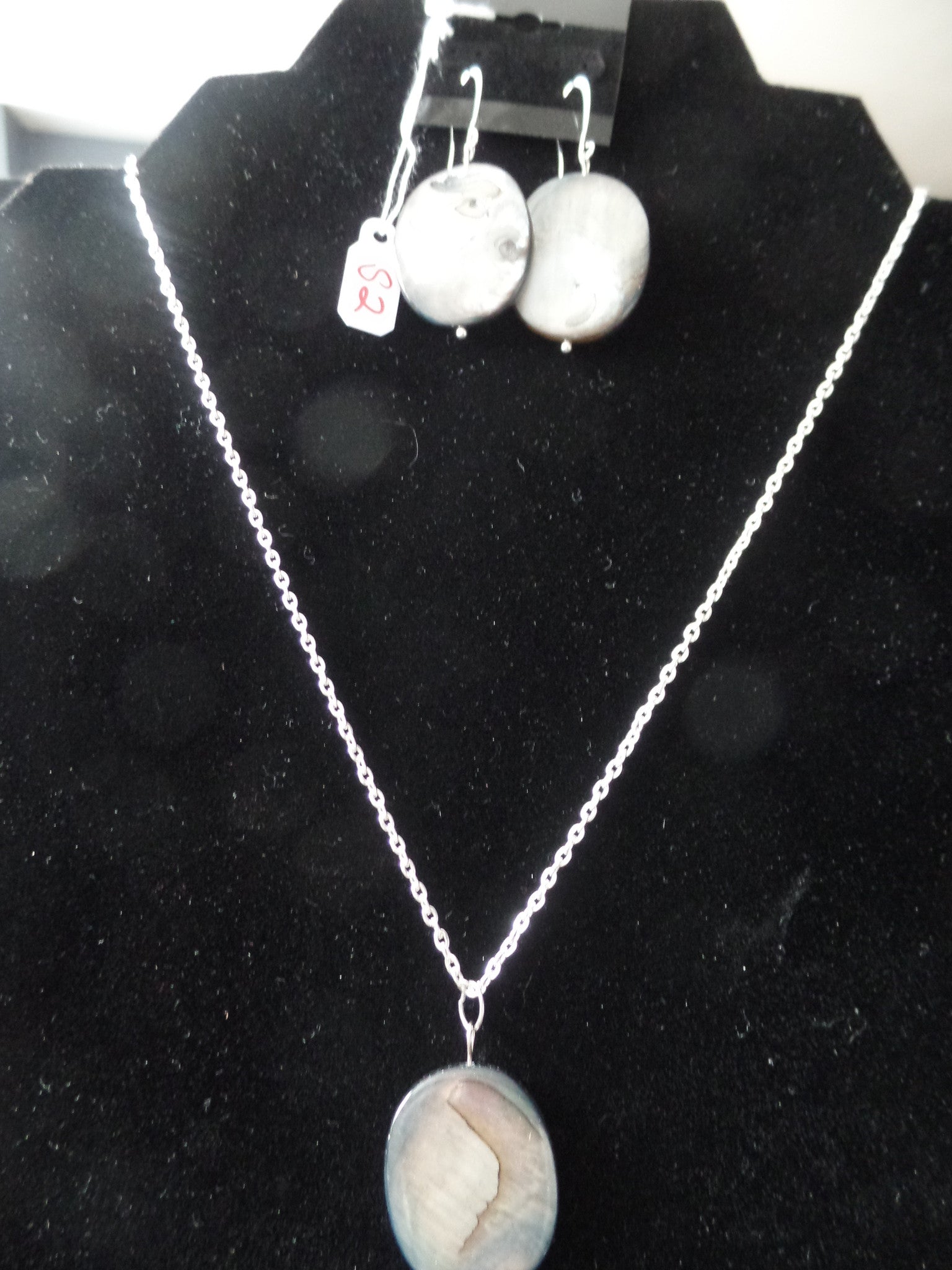 ABALONE NECKLACE & EARRING SET