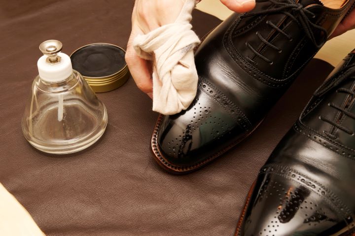 how to care for leather dress shoes: polish