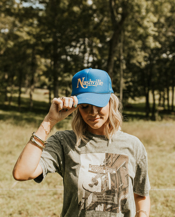 Nashville! Now That's Country Trucker Hat Green – Premonition Goods