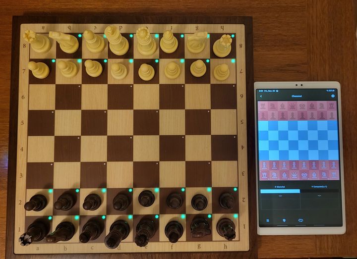 Experience the thrill of playing chess against the computer with its built-in AI, which provides a challenging opponent for solo play.