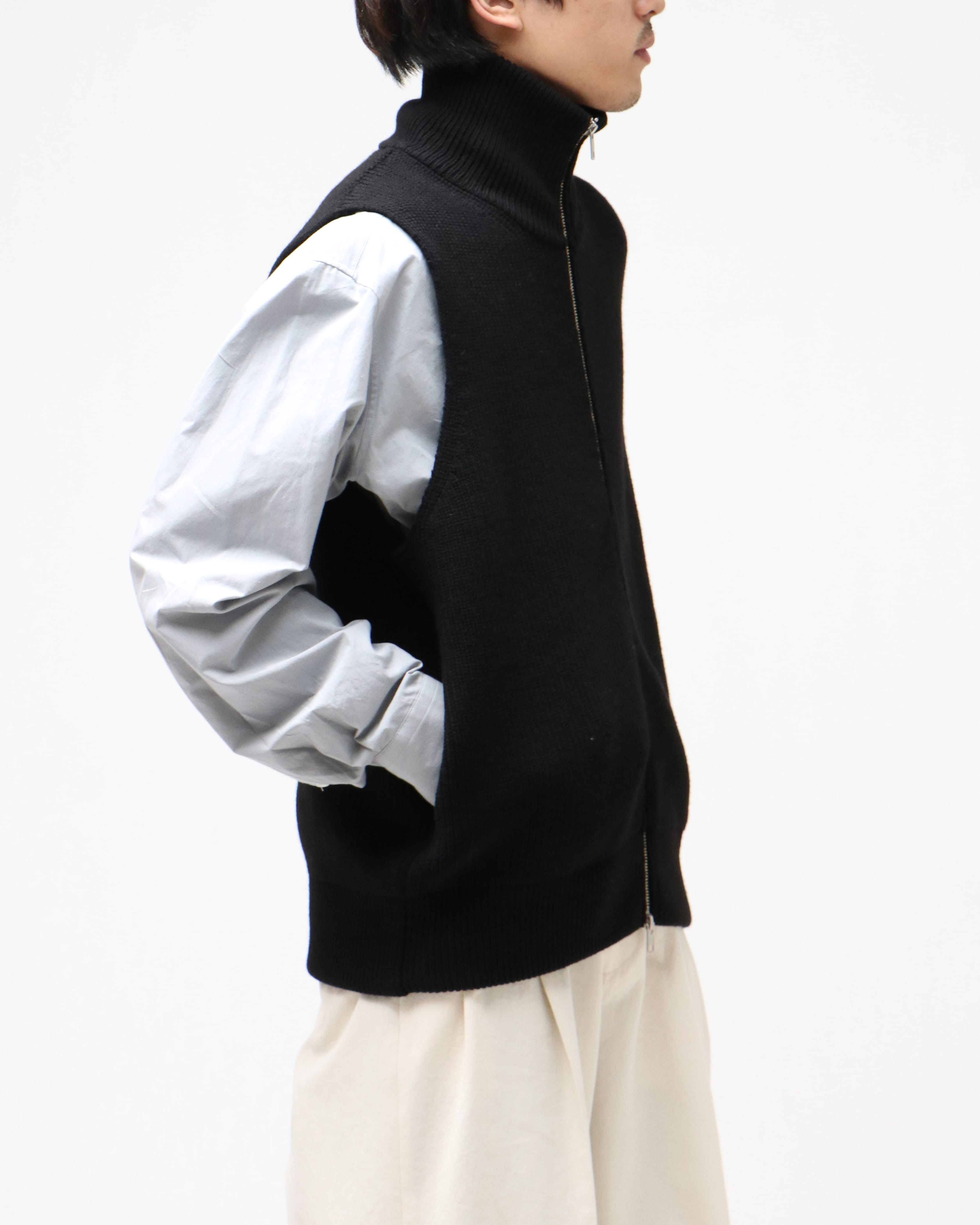 clesste OVERSIZED DRIVERS KNIT VEST | www.ibg-global.com