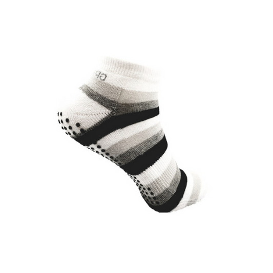 Gripperz Adult Grip Socks - Non Slip Maxi Socks – Caring Clothing