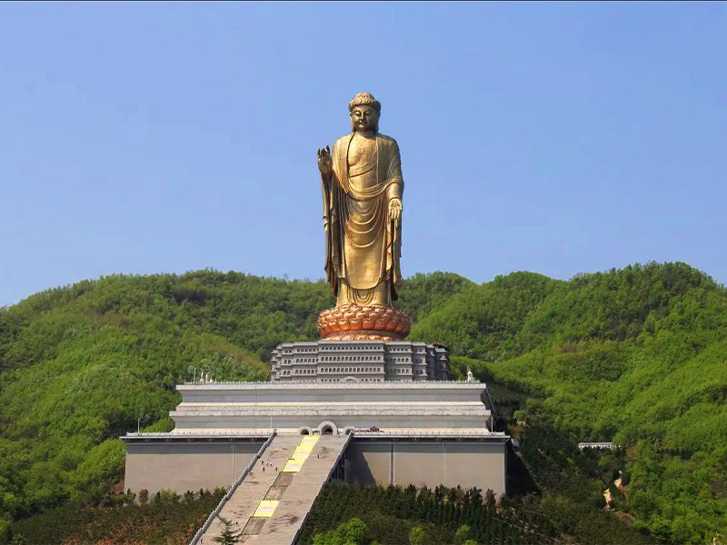 Statue Bouddha de la Source de la Loi