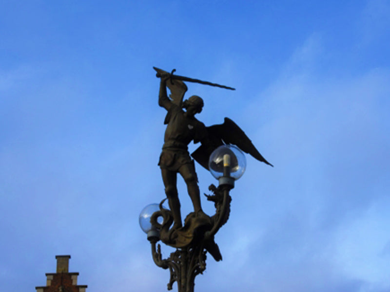 Statue Saint Michel Terrassant le Dragon