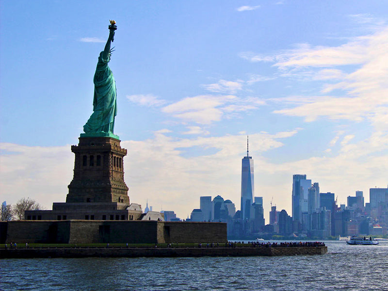 Statue de la liberté avec vu sur New York
