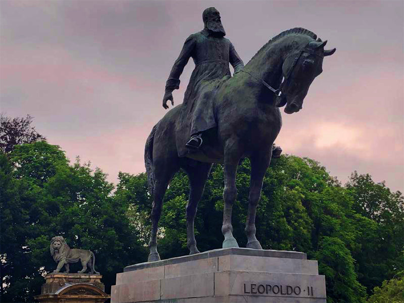 Statue de Léopold 2 sur cheval
