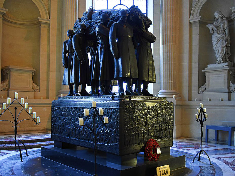 Statue du Ferdinand Foch Invalides