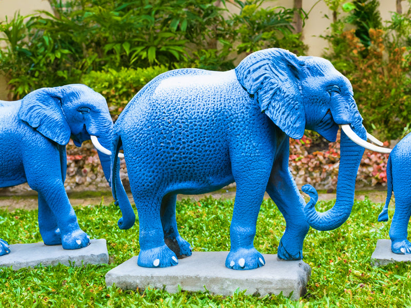 Statue éléphant bleu jardin