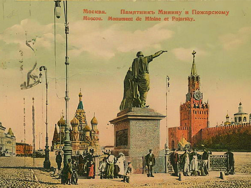 ancienne photo statue en Russie