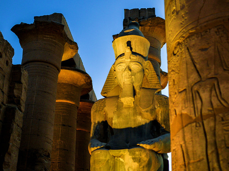 grande statue Égyptienne