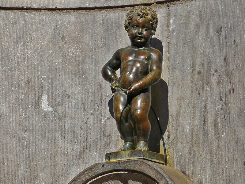 petite statue en bronze de Hiéronymus