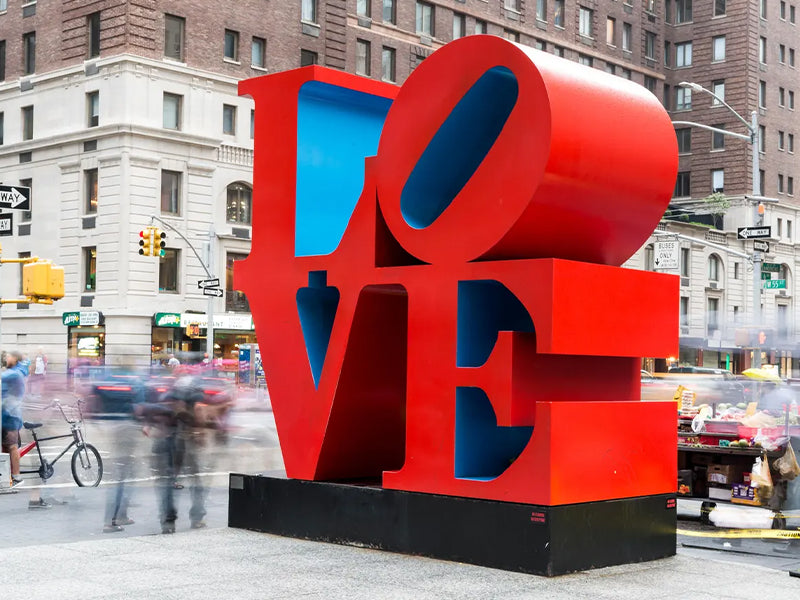 statue love Robert Indiana