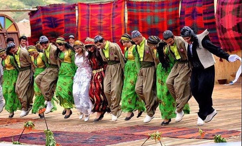 Kurdish people are dancing