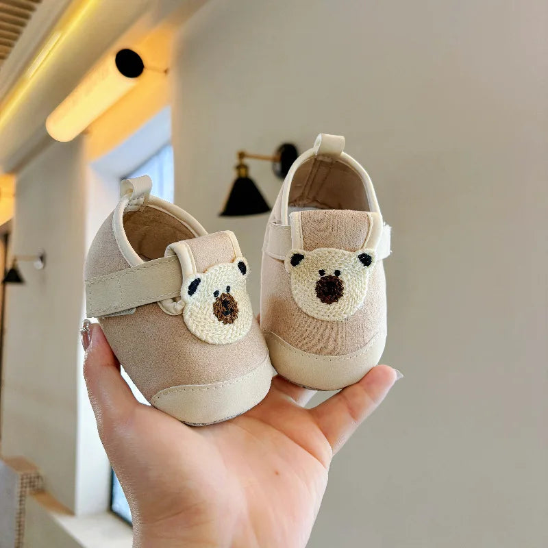 Mini Fashion - Säkra och bekväma - Babyskor - Barnkläder - Khaki