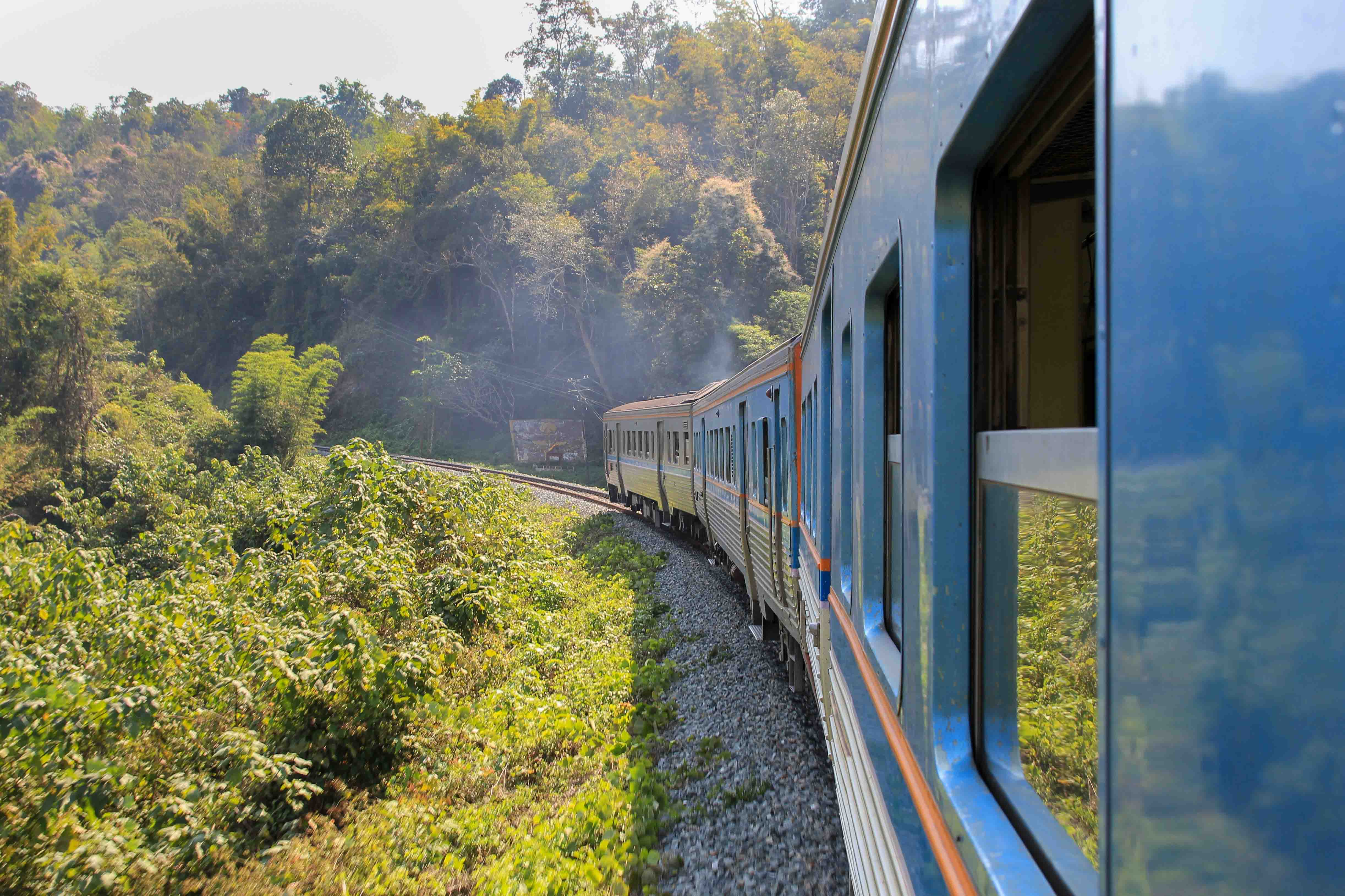 Travel from Bangkok to Chiang Mai by Train - PlacesofJuma