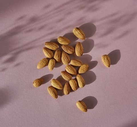 five-benefits-almonds