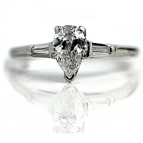 pear-shape-diamond-rings